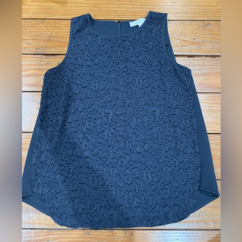 (636) ANN TAYLOR LOFT BLOUSE GRAY